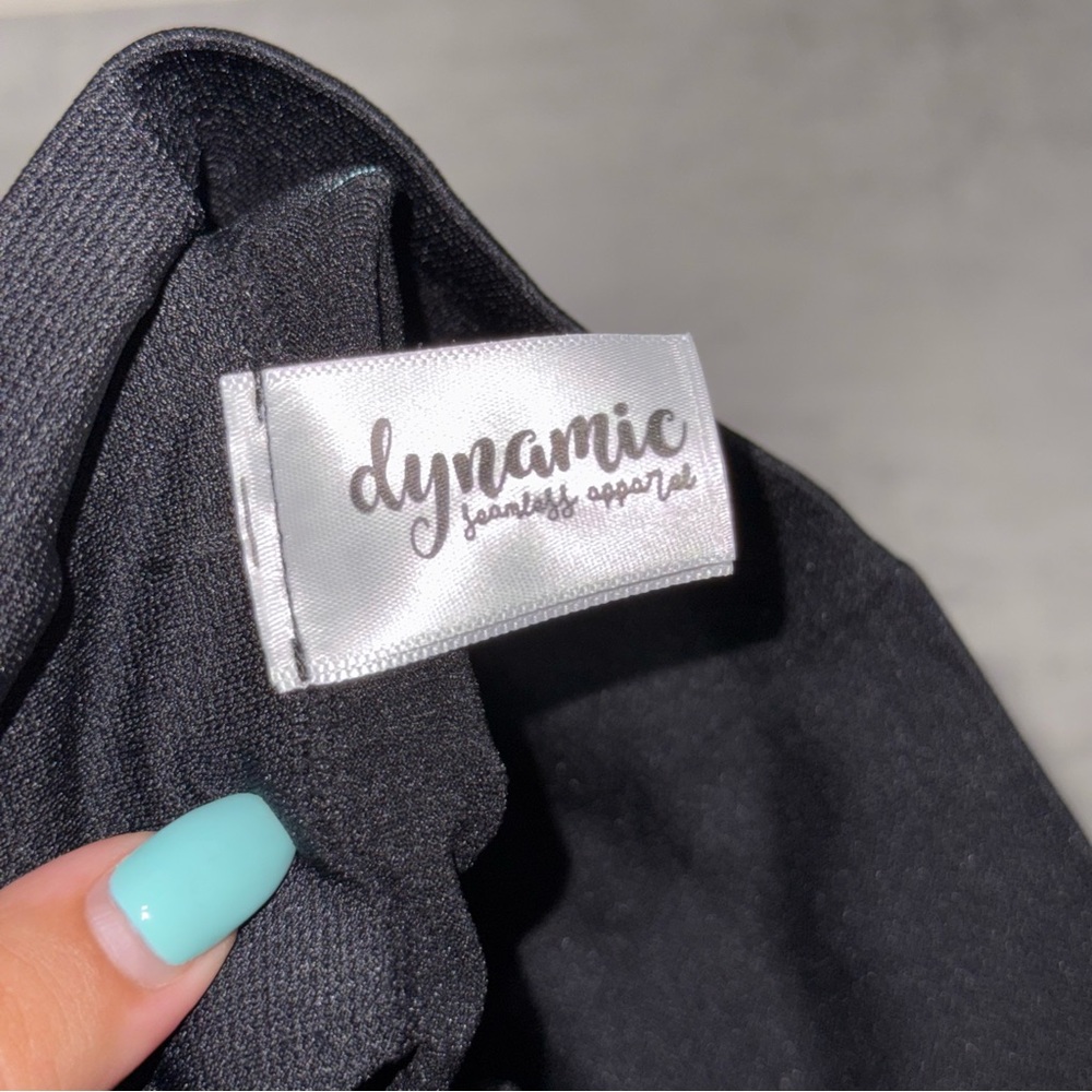 Seamless Apparel One Size - Black - Picture 4 of 5